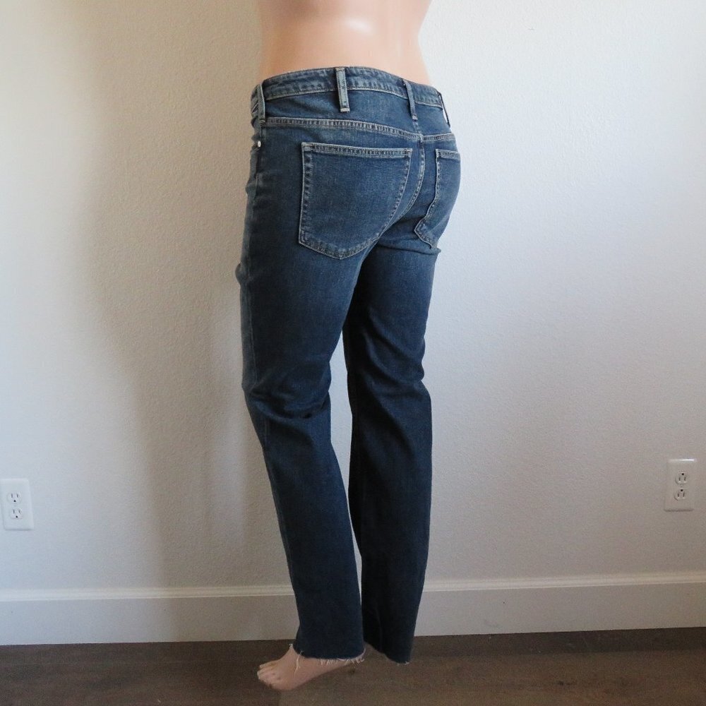 Silver Jeans Women's Distressed Most Wanted Slim Straight Leg Plus Size 14 NWOT - Picture 2 of 3